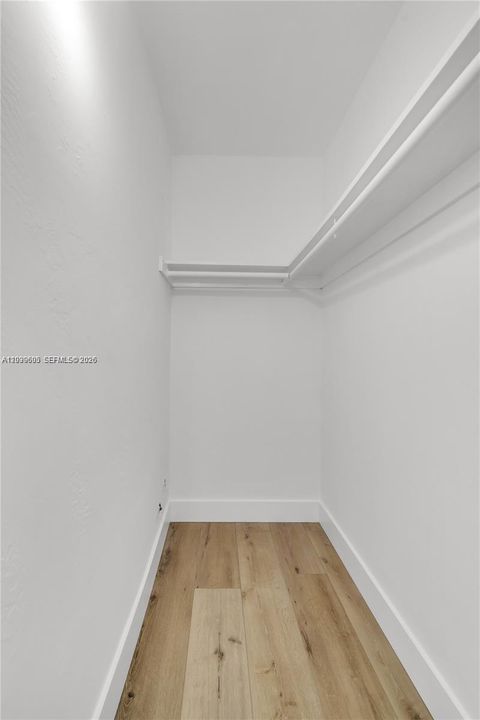 В аренду: $1,960 (1 спален, 1 ванн, 13746 Квадратных фут)