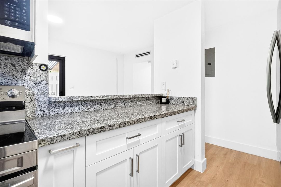 En Renta: $3,700 (3 camas, 2 baños, 1200 Pies cuadrados)