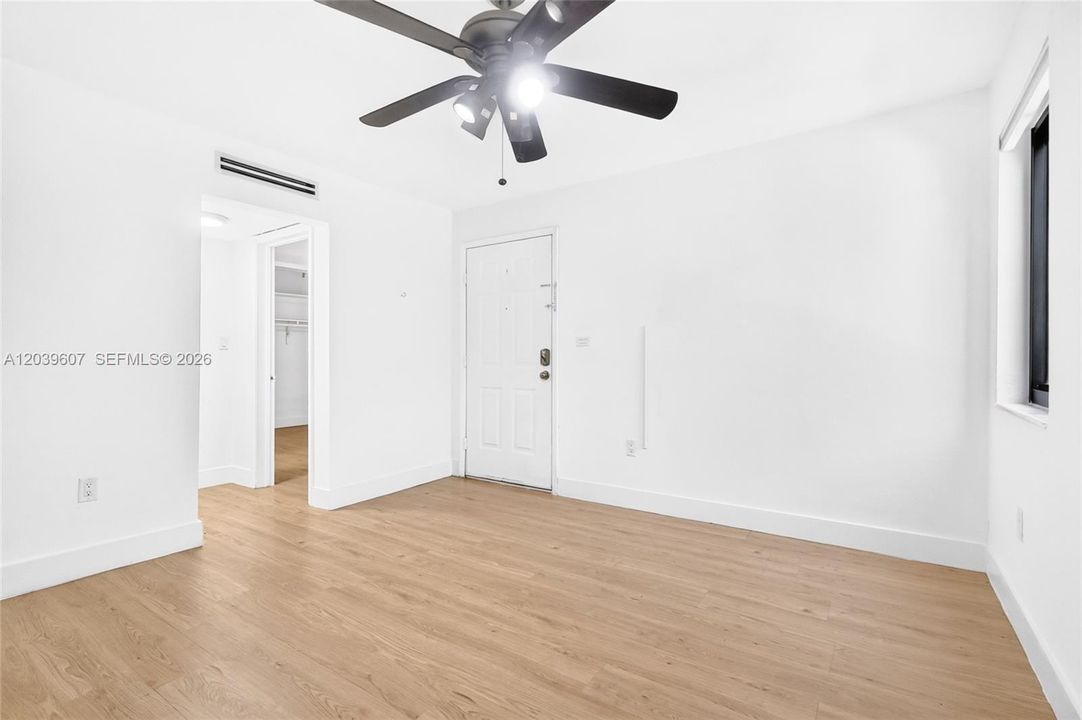 En Renta: $3,700 (3 camas, 2 baños, 1200 Pies cuadrados)