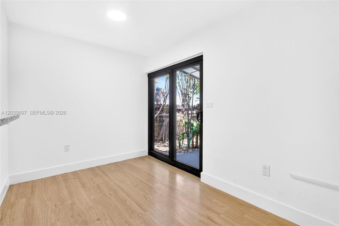 En Renta: $3,700 (3 camas, 2 baños, 1200 Pies cuadrados)