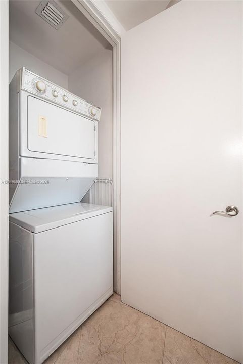 En Renta: $5,900 (2 camas, 2 baños, 1435 Pies cuadrados)
