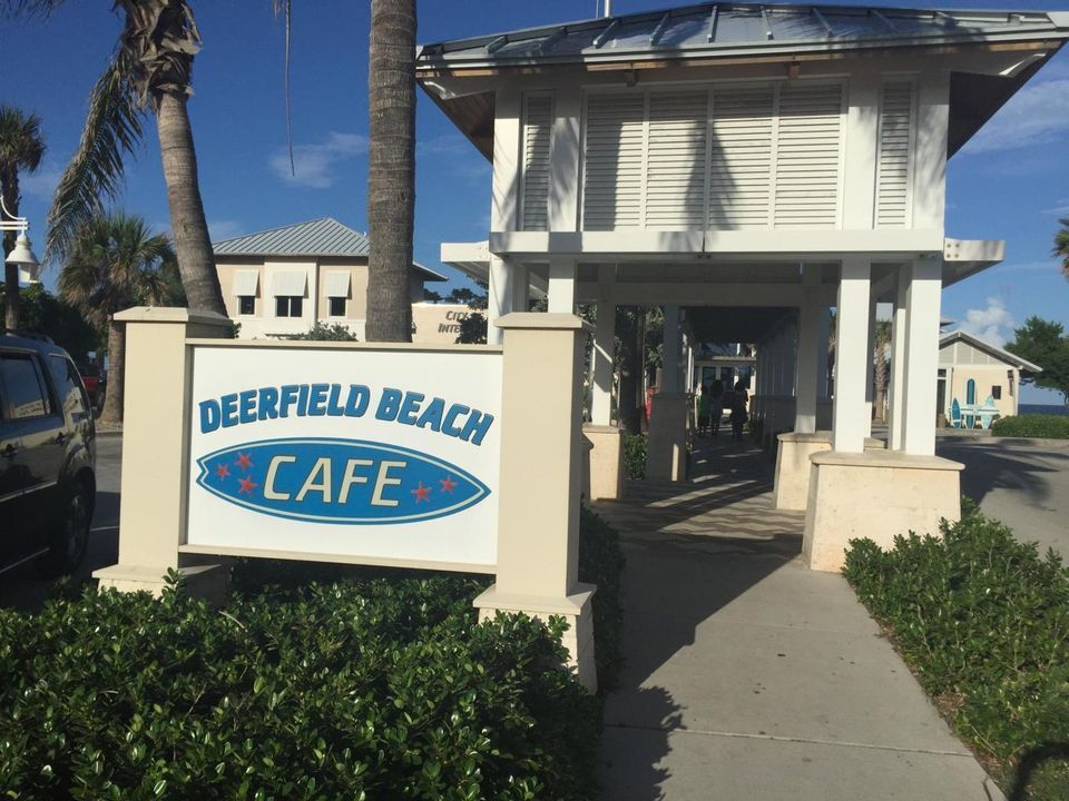 BEACH CAFE