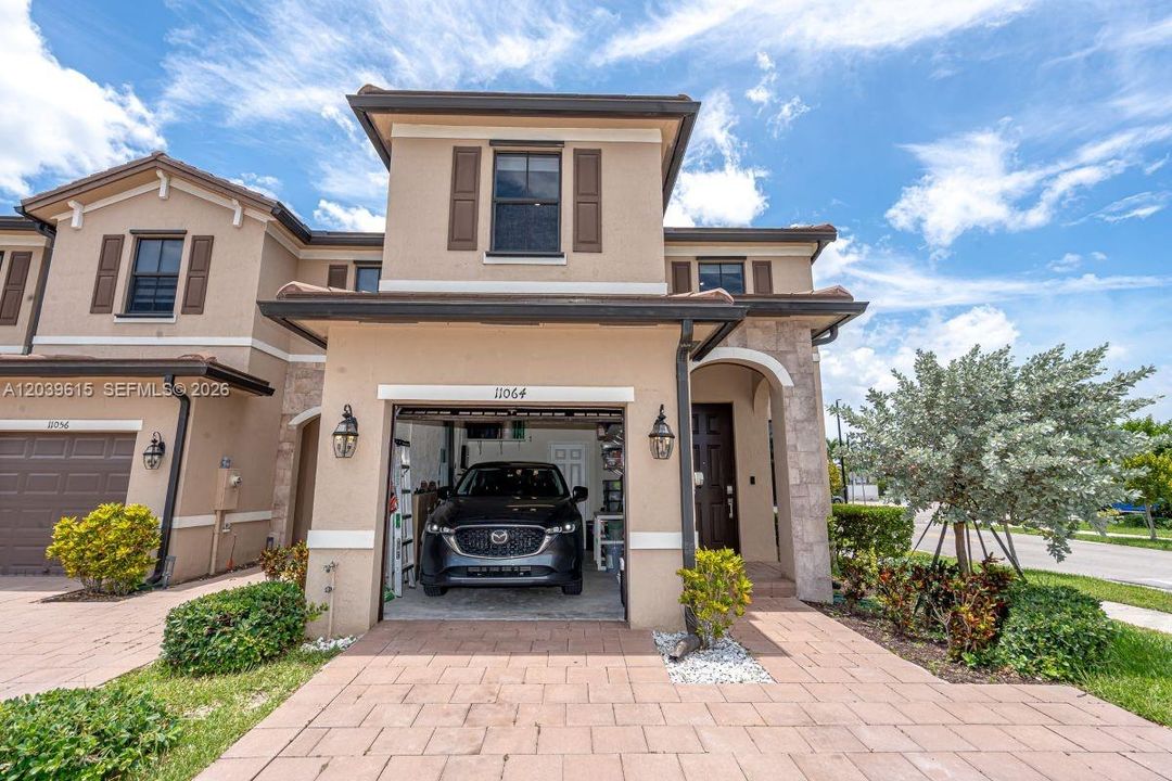 На продажу: $545,000 (3 спален, 2 ванн, 1708 Квадратных фут)