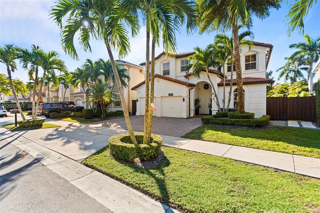 For Sale: $1,199,000 (4 beds, 4 baths, 3053 Square Feet)