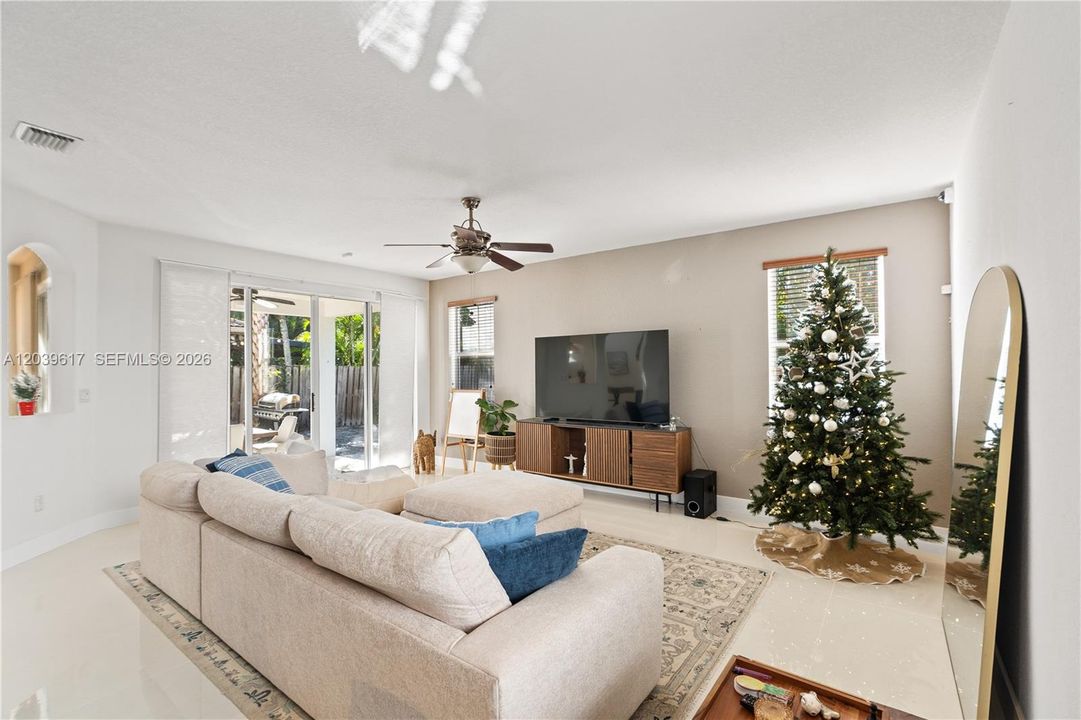 For Sale: $1,199,000 (4 beds, 4 baths, 3053 Square Feet)