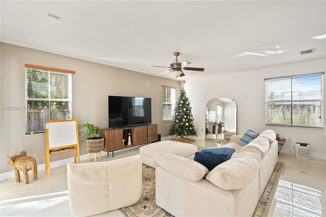For Sale: $1,199,000 (4 beds, 4 baths, 3053 Square Feet)