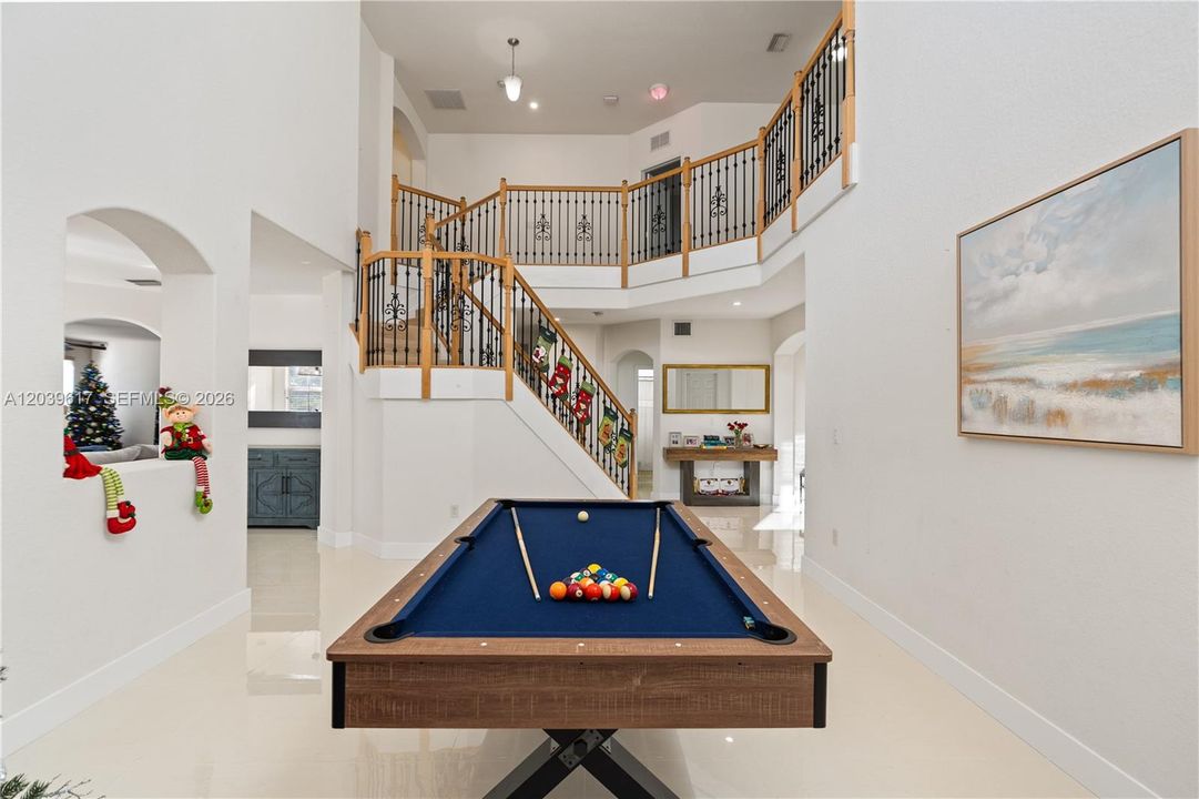 For Sale: $1,199,000 (4 beds, 4 baths, 3053 Square Feet)