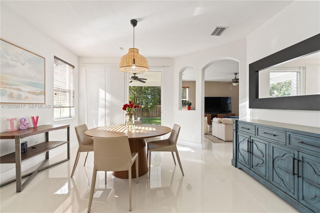 For Sale: $1,199,000 (4 beds, 4 baths, 3053 Square Feet)
