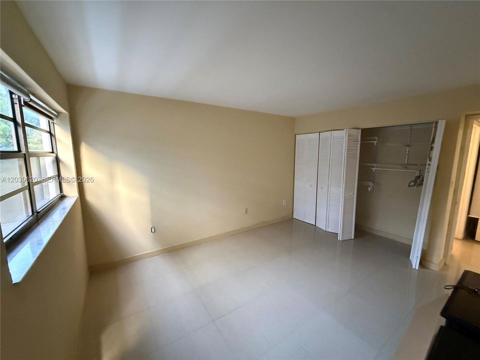 For Rent: $2,200 (1 beds, 1 baths, 626 Square Feet)