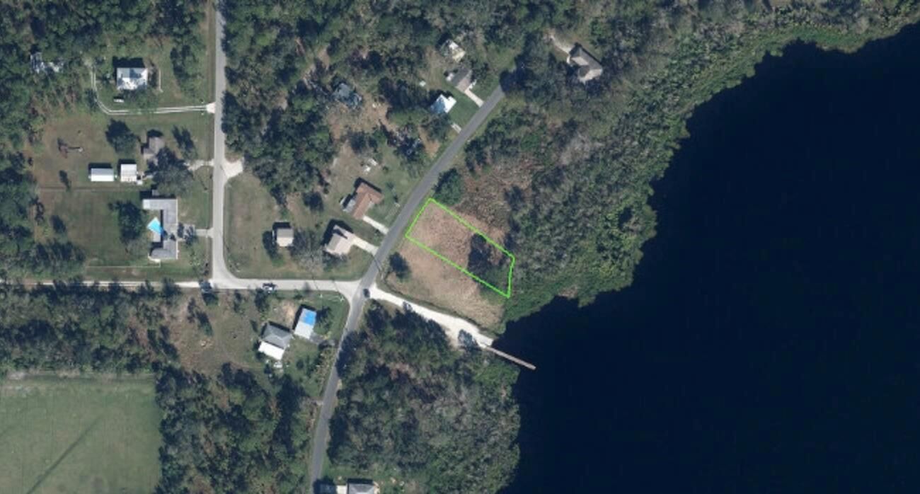 6338 Lakeside Drive W