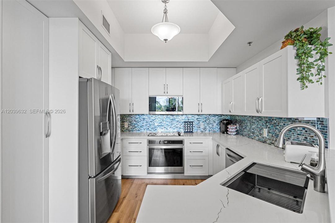 For Sale: $425,000 (3 beds, 2 baths, 1500 Square Feet)