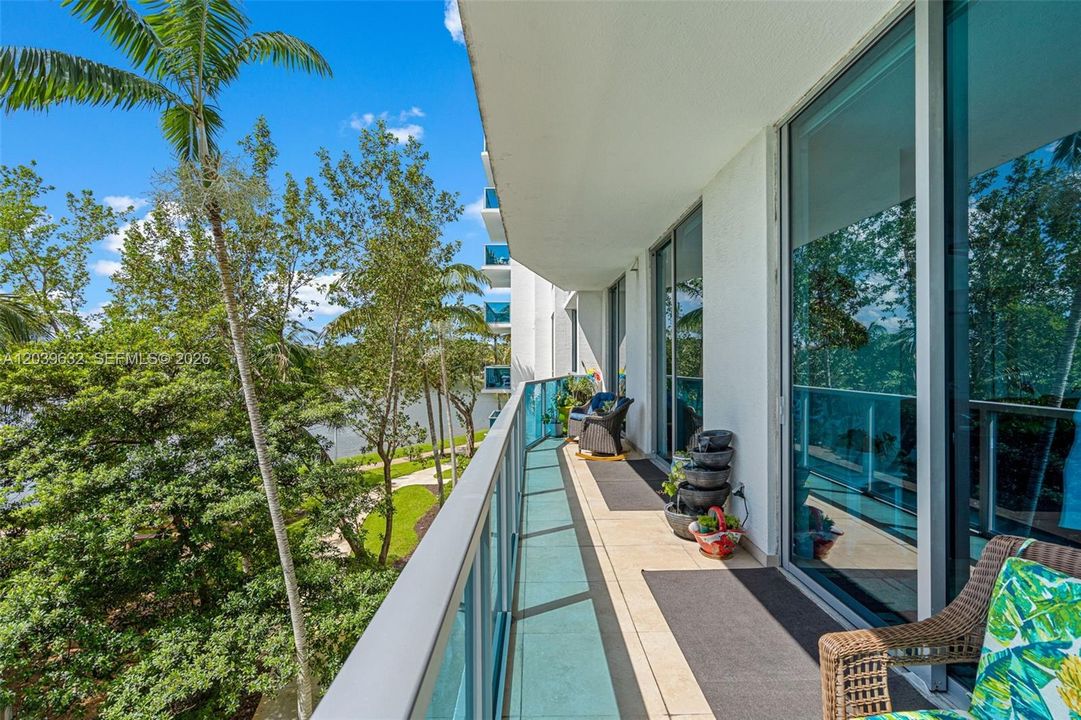 For Sale: $425,000 (3 beds, 2 baths, 1500 Square Feet)