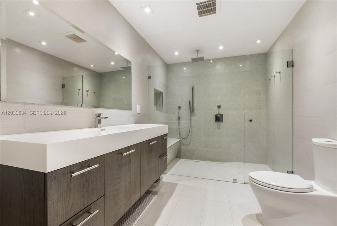 Ensuite Bath