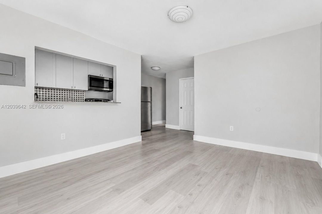 В аренду: $2,250 (2 спален, 1 ванн, 0 Квадратных фут)