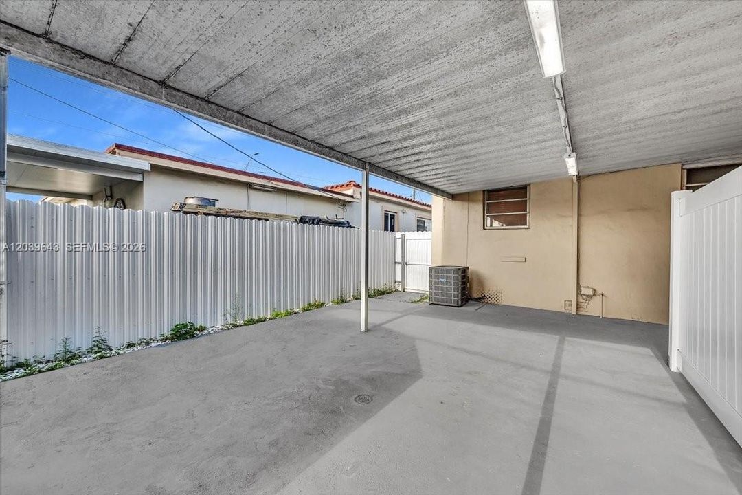 For Sale: $634,900 (5 beds, 3 baths, 1514 Square Feet)