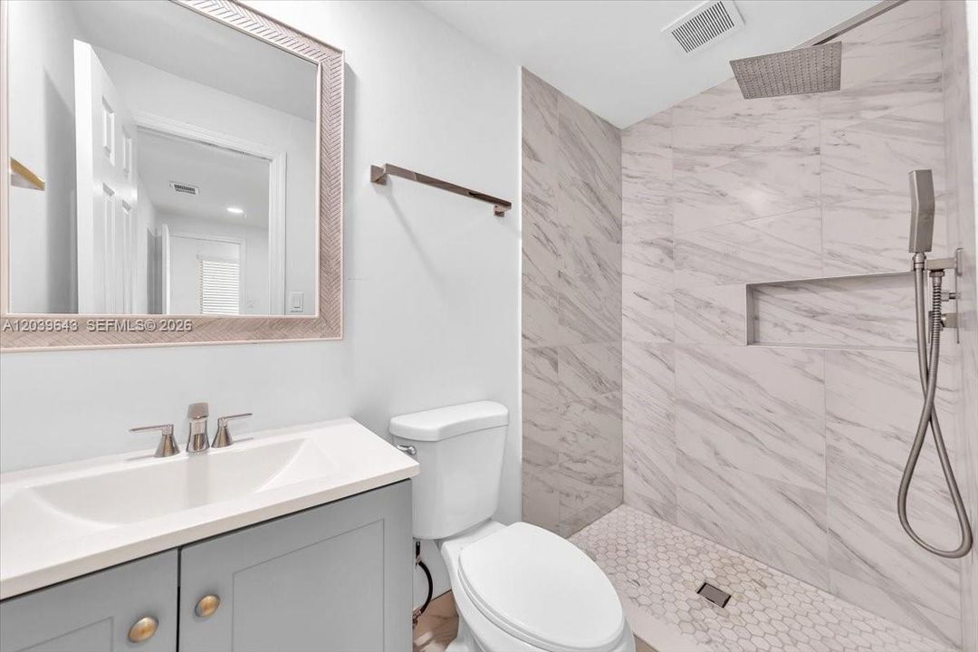 For Sale: $634,900 (5 beds, 3 baths, 1514 Square Feet)