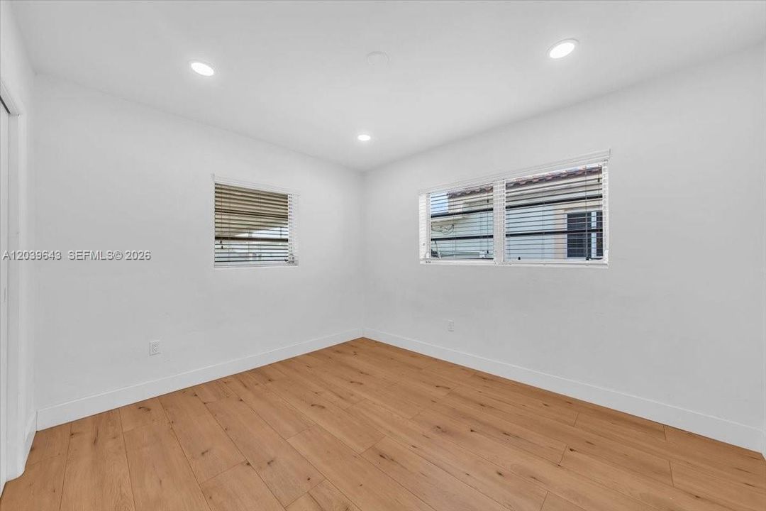 For Sale: $634,900 (5 beds, 3 baths, 1514 Square Feet)