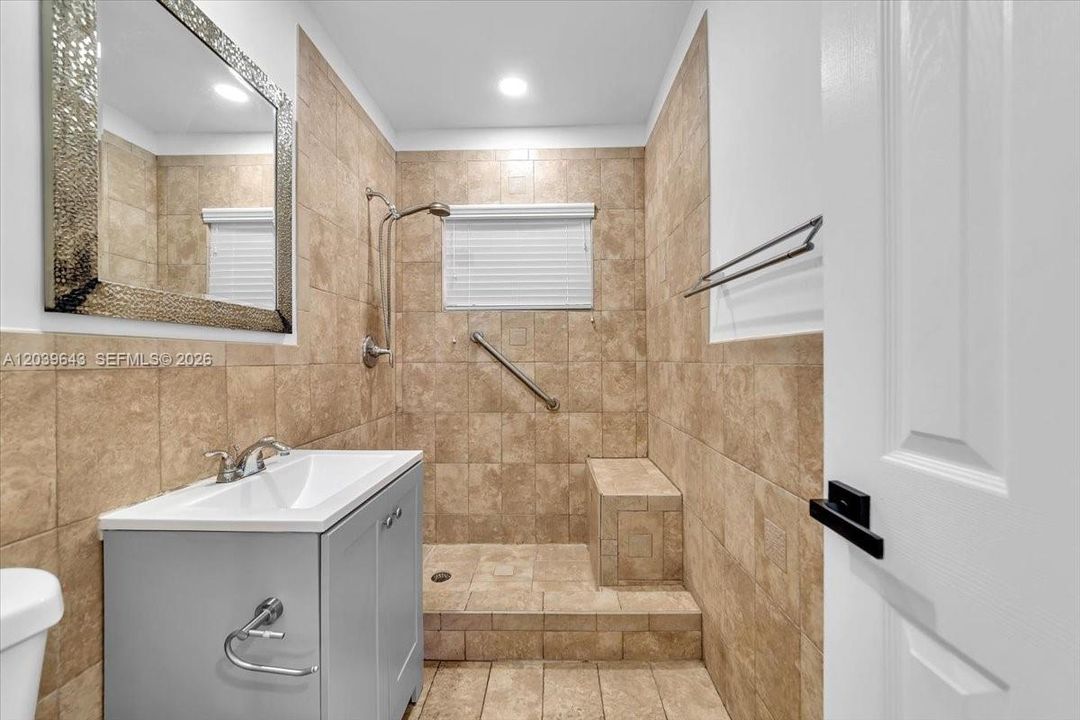 For Sale: $634,900 (5 beds, 3 baths, 1514 Square Feet)