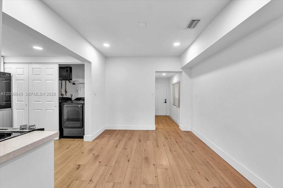 For Sale: $634,900 (5 beds, 3 baths, 1514 Square Feet)