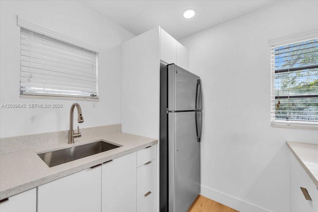 For Sale: $634,900 (5 beds, 3 baths, 1514 Square Feet)