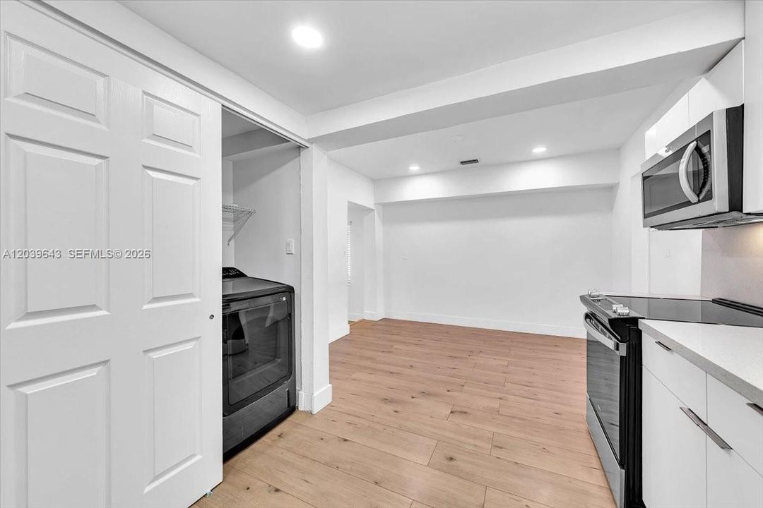 For Sale: $634,900 (5 beds, 3 baths, 1514 Square Feet)