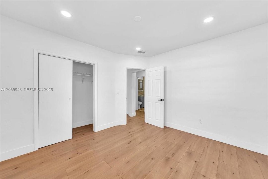 For Sale: $634,900 (5 beds, 3 baths, 1514 Square Feet)