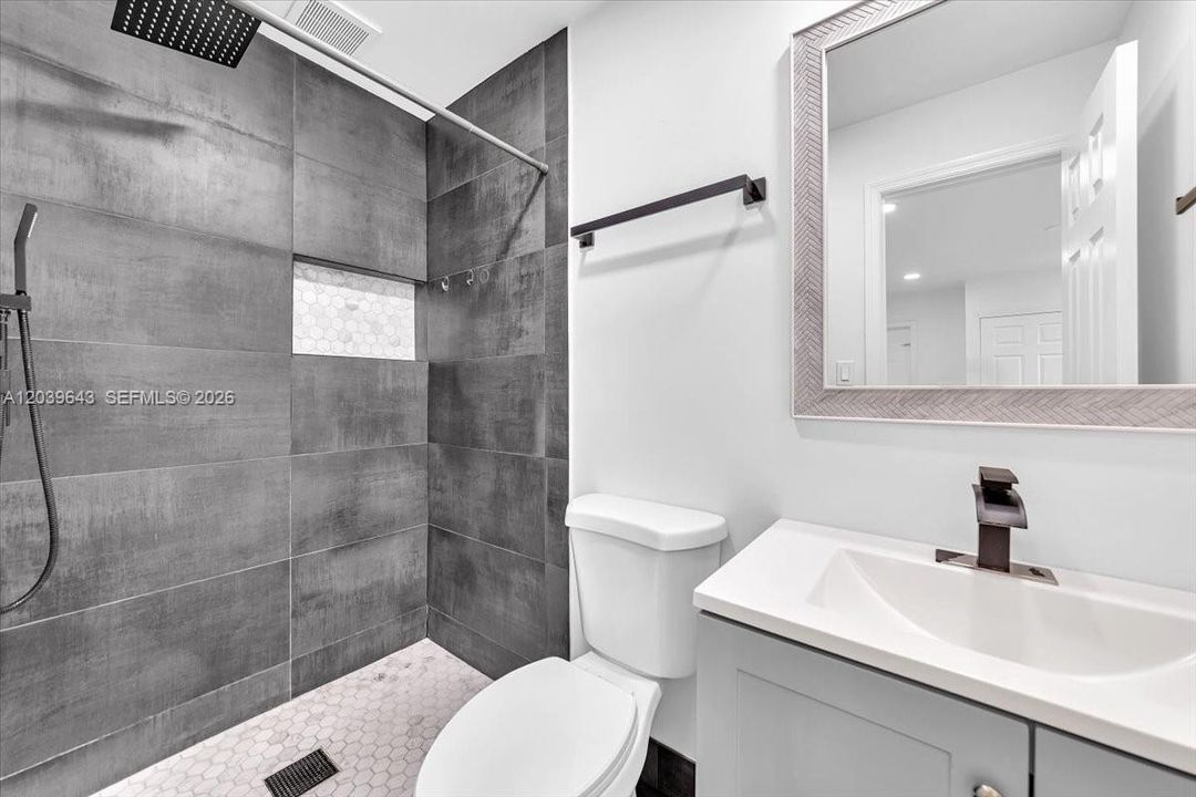 For Sale: $634,900 (5 beds, 3 baths, 1514 Square Feet)