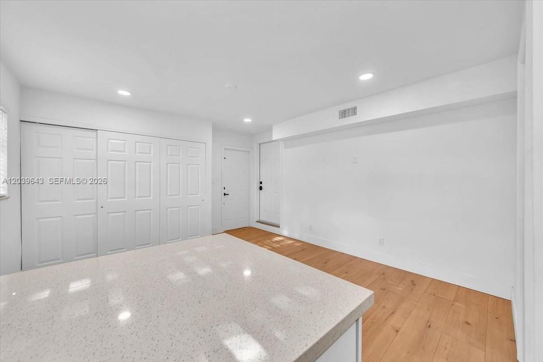For Sale: $634,900 (5 beds, 3 baths, 1514 Square Feet)