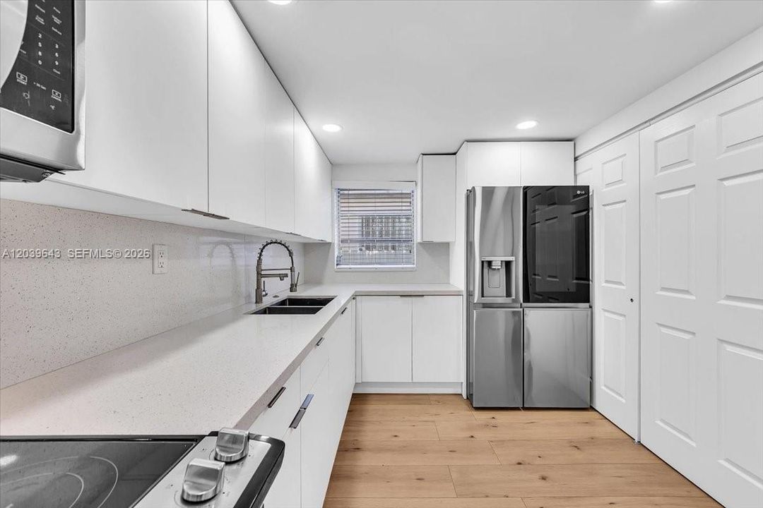 For Sale: $634,900 (5 beds, 3 baths, 1514 Square Feet)