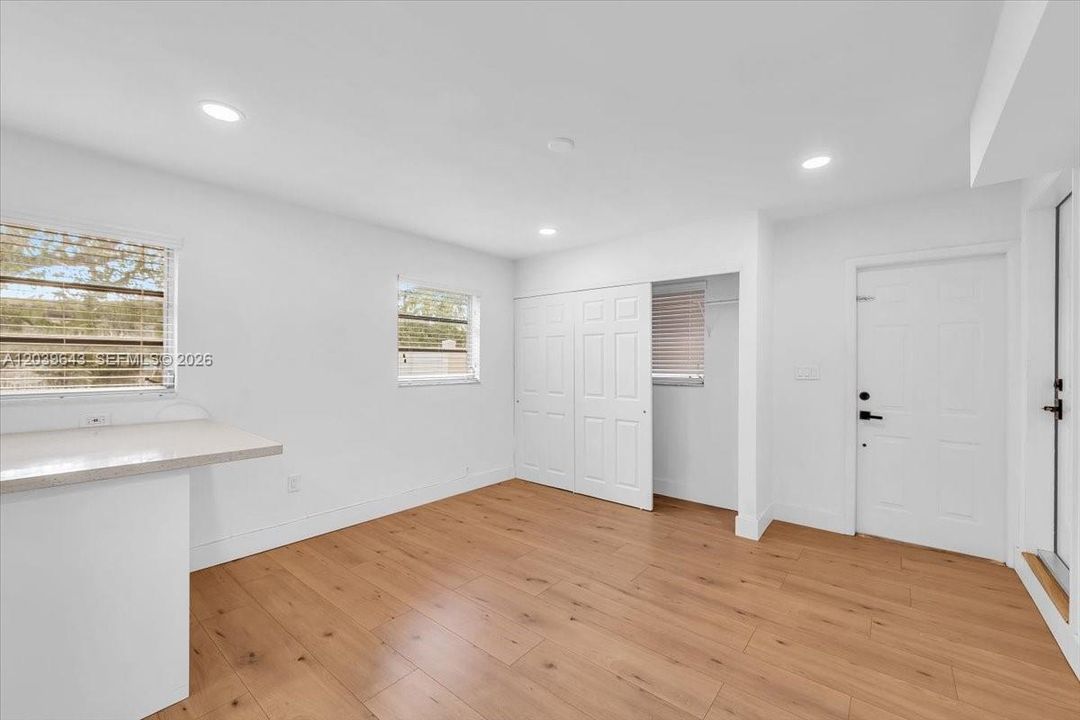 For Sale: $634,900 (5 beds, 3 baths, 1514 Square Feet)
