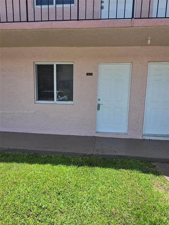 For Rent: $1,800 (1 beds, 1 baths, 528 Square Feet)