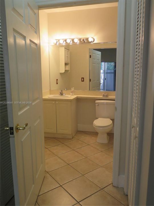 For Rent: $2,475 (1 beds, 1 baths, 580 Square Feet)
