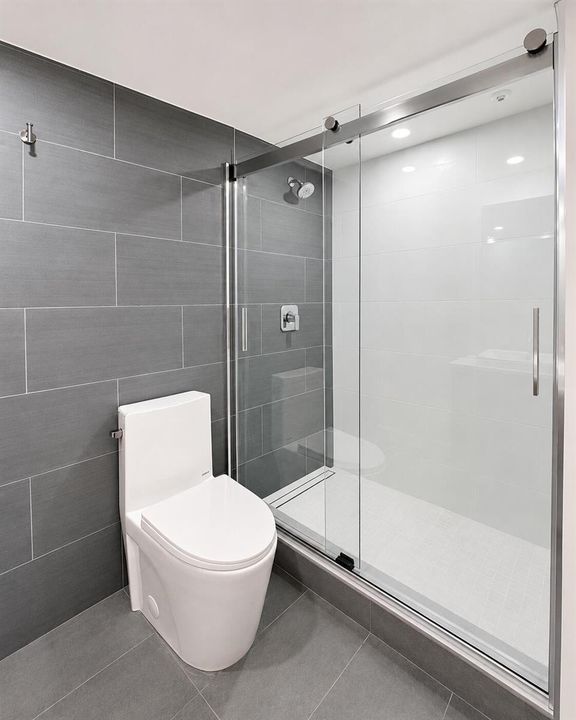 master bath 4