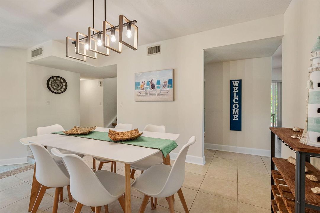 36-web-or-mls-4850-ne-25th-ave-1-2