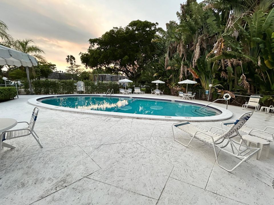 Community pool
