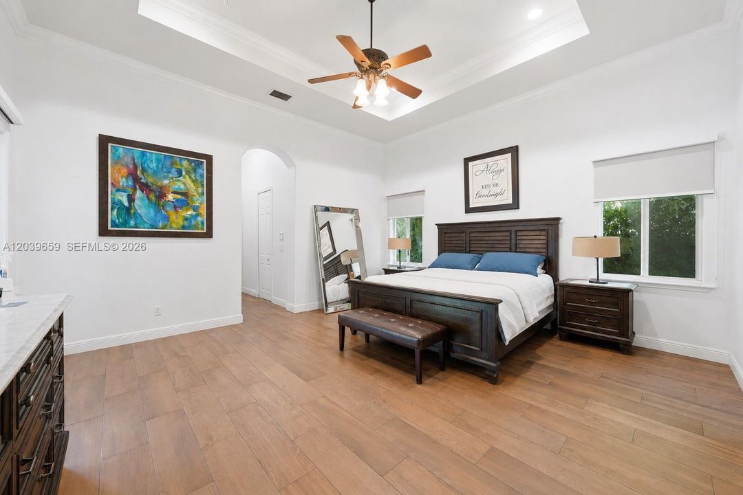Active With Contract: $2,050,000 (5 beds, 4 baths, 3776 Square Feet)