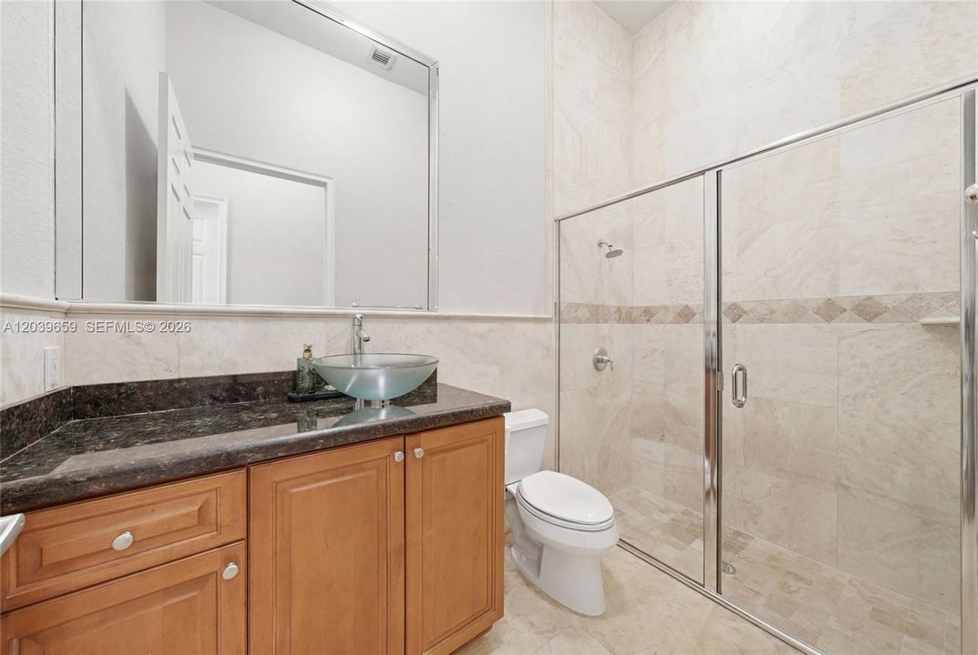 Active With Contract: $2,050,000 (5 beds, 4 baths, 3776 Square Feet)