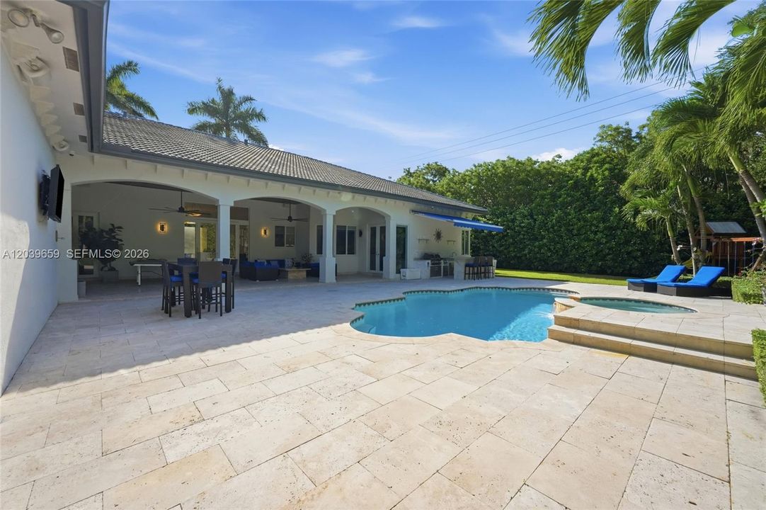 Active With Contract: $2,050,000 (5 beds, 4 baths, 3776 Square Feet)