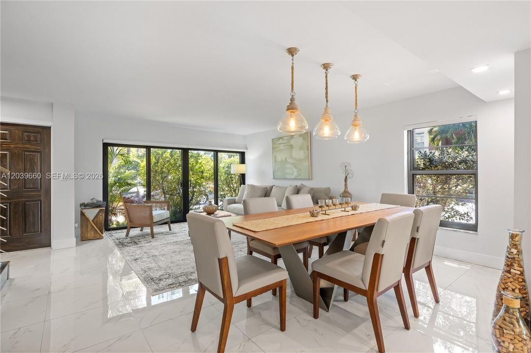 En Venta: $600,000 (3 camas, 2 baños, 1710 Pies cuadrados)