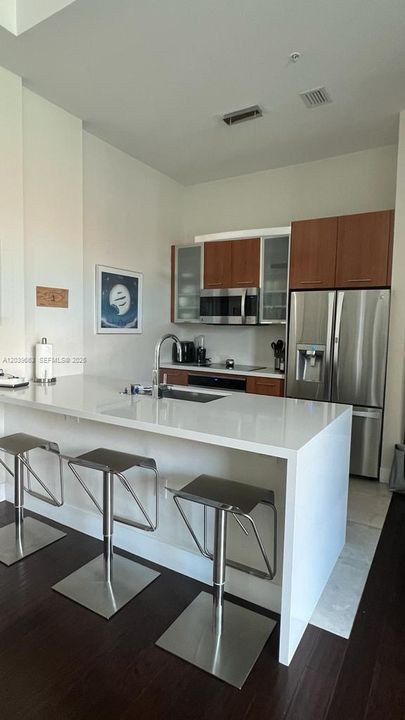 В аренду: $3,600 (2 спален, 2 ванн, 1189 Квадратных фут)