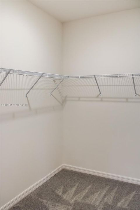 En Renta: $1,950 (3 camas, 2 baños, 1574 Pies cuadrados)