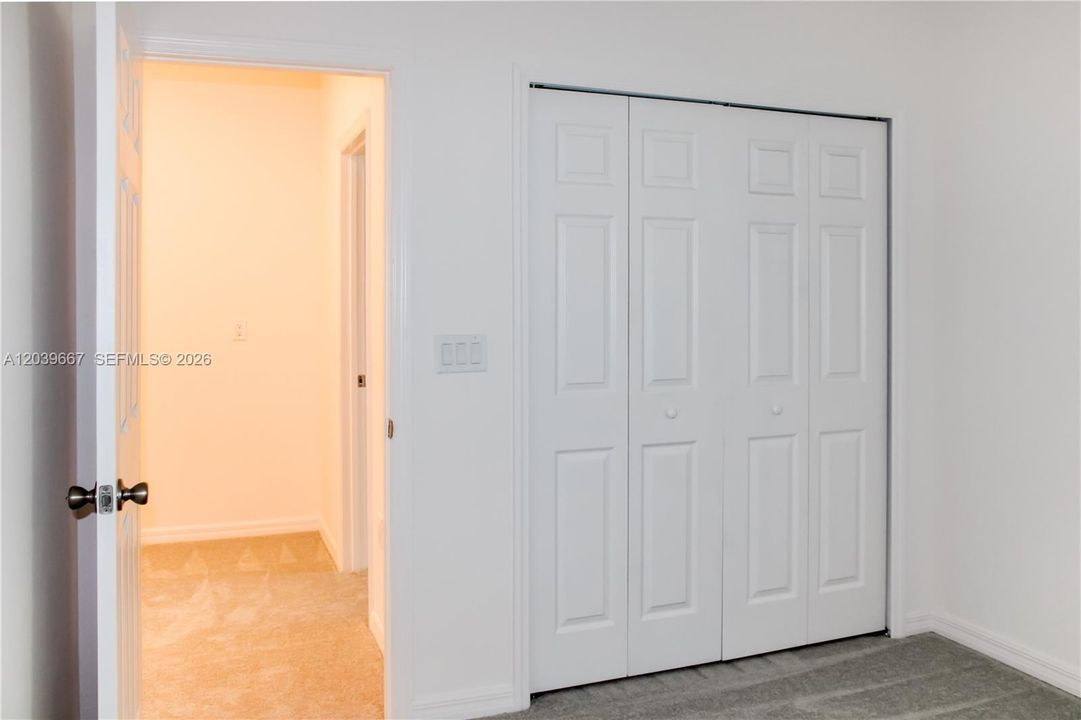 En Renta: $1,950 (3 camas, 2 baños, 1574 Pies cuadrados)