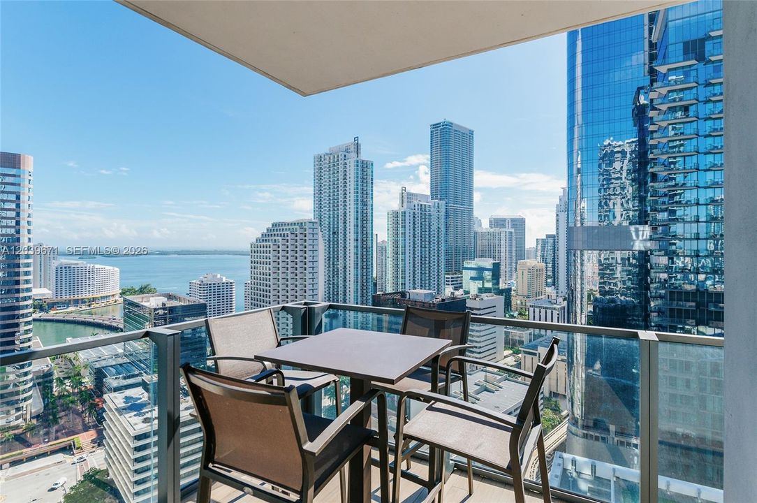 En Venta: $1,150,000 (2 camas, 2 baños, 1265 Pies cuadrados)