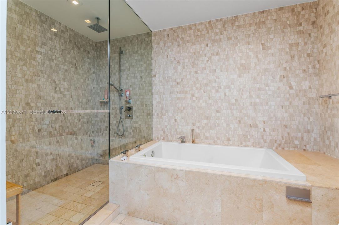 En Venta: $1,150,000 (2 camas, 2 baños, 1265 Pies cuadrados)