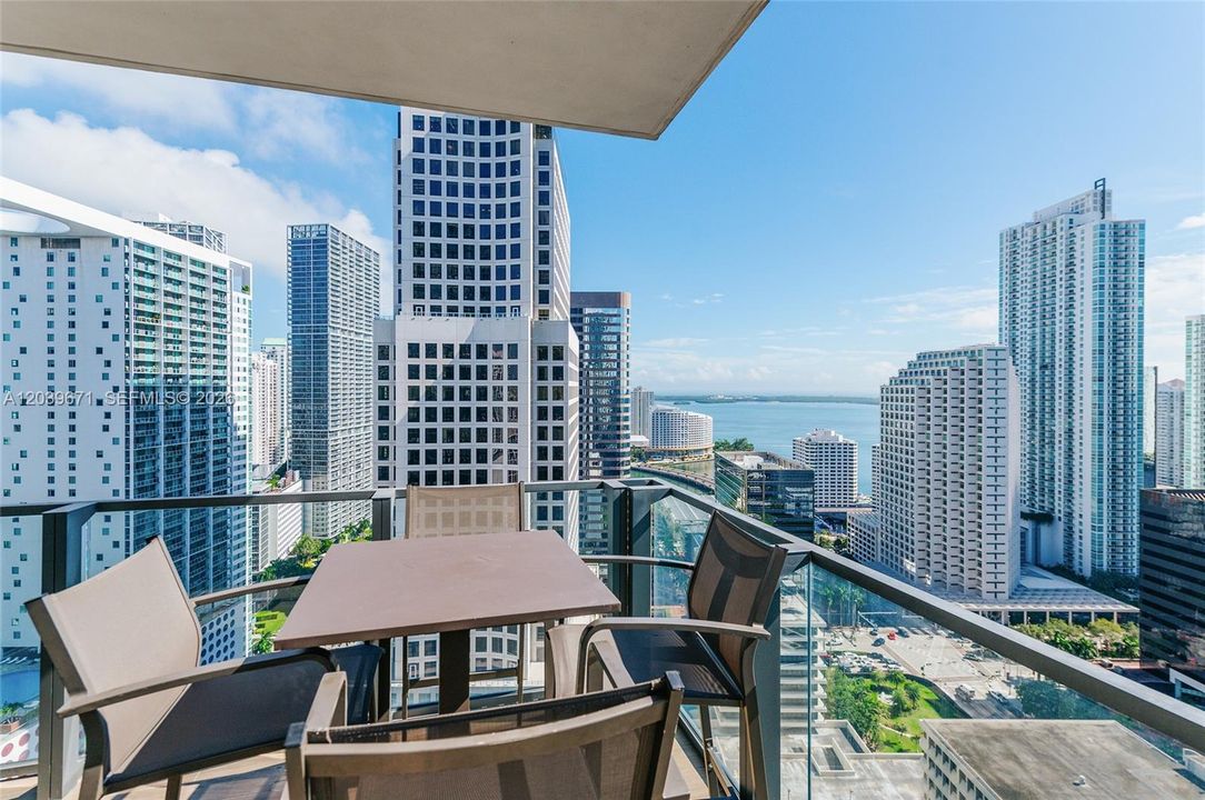 En Venta: $1,150,000 (2 camas, 2 baños, 1265 Pies cuadrados)