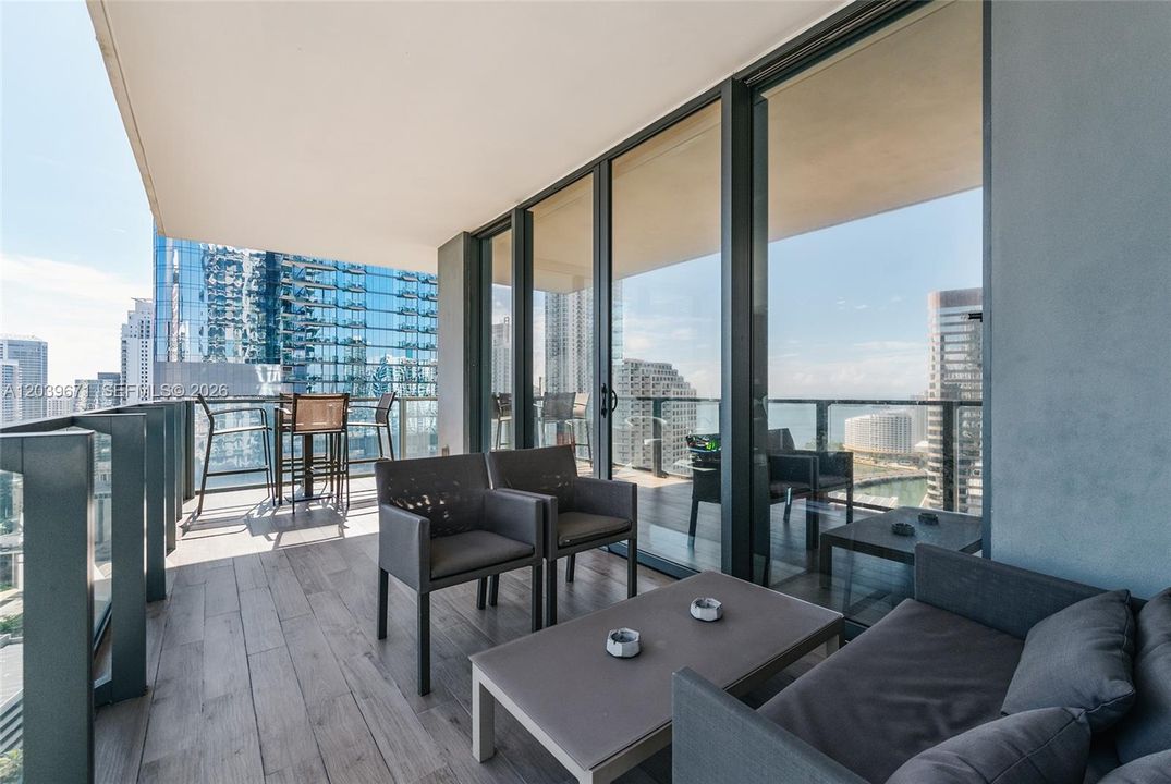 En Venta: $1,150,000 (2 camas, 2 baños, 1265 Pies cuadrados)