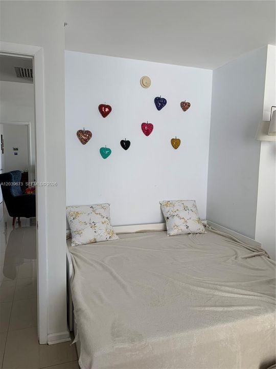 For Rent: $3,900 (2 beds, 2 baths, 1256 Square Feet)