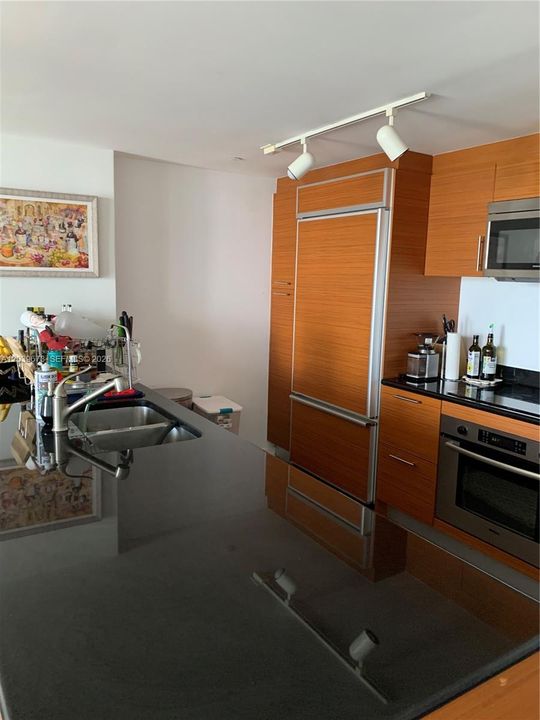 For Rent: $3,900 (2 beds, 2 baths, 1256 Square Feet)