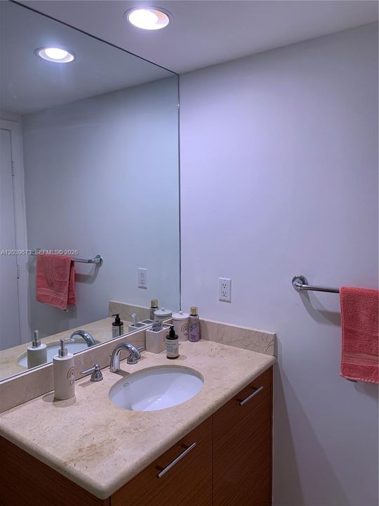 For Rent: $3,900 (2 beds, 2 baths, 1256 Square Feet)