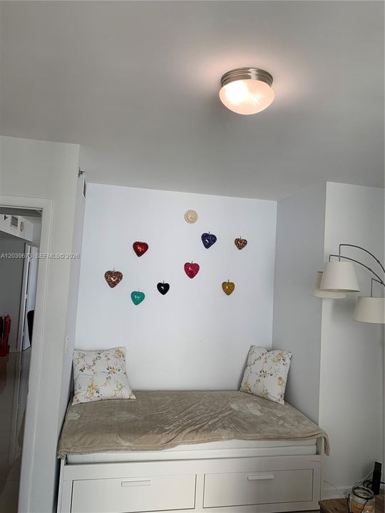 For Rent: $3,900 (2 beds, 2 baths, 1256 Square Feet)